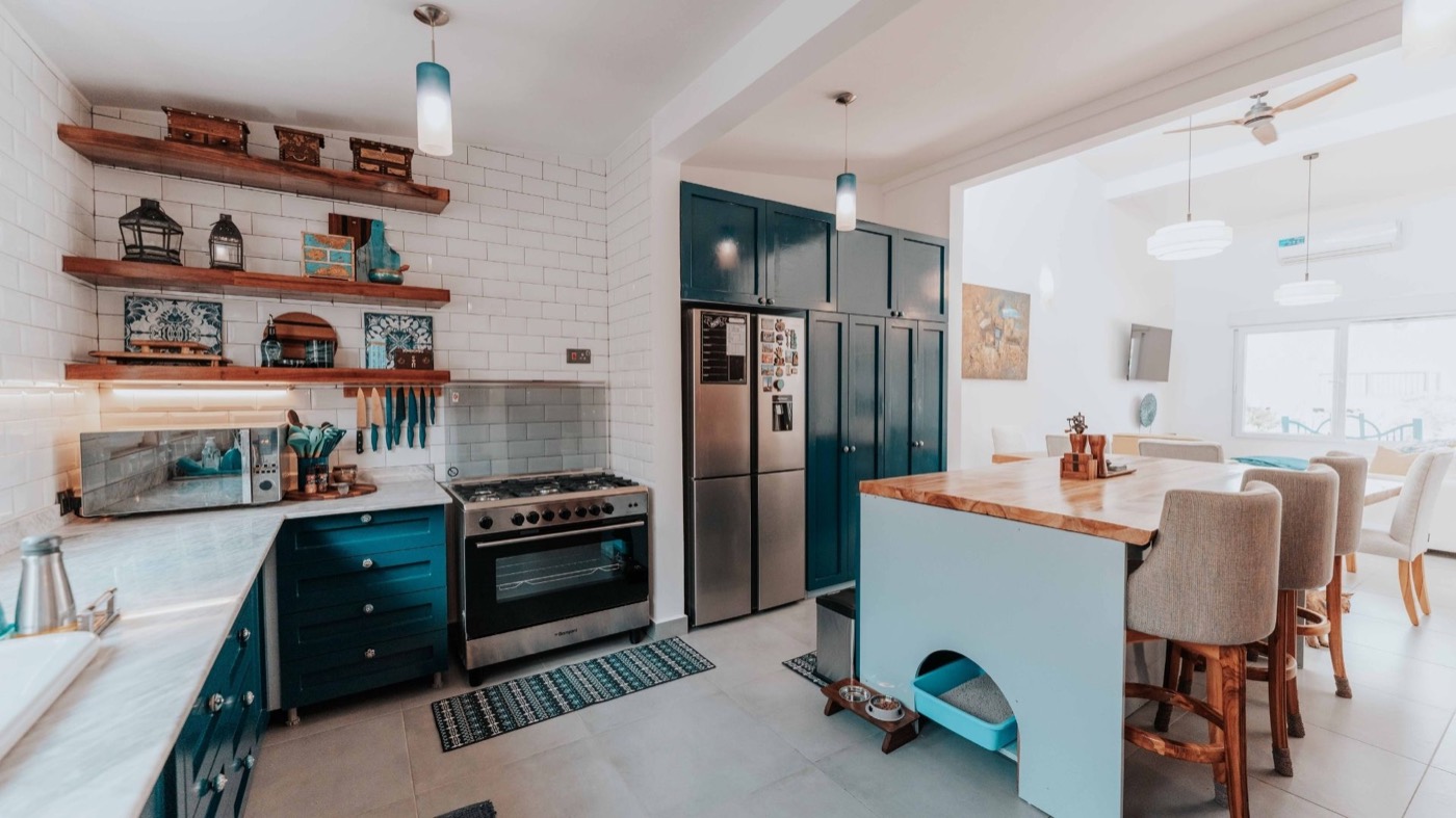 Apartment kitchen cleaning service in Queens, NY by Lulu & J's Dynamic Cleaning Services