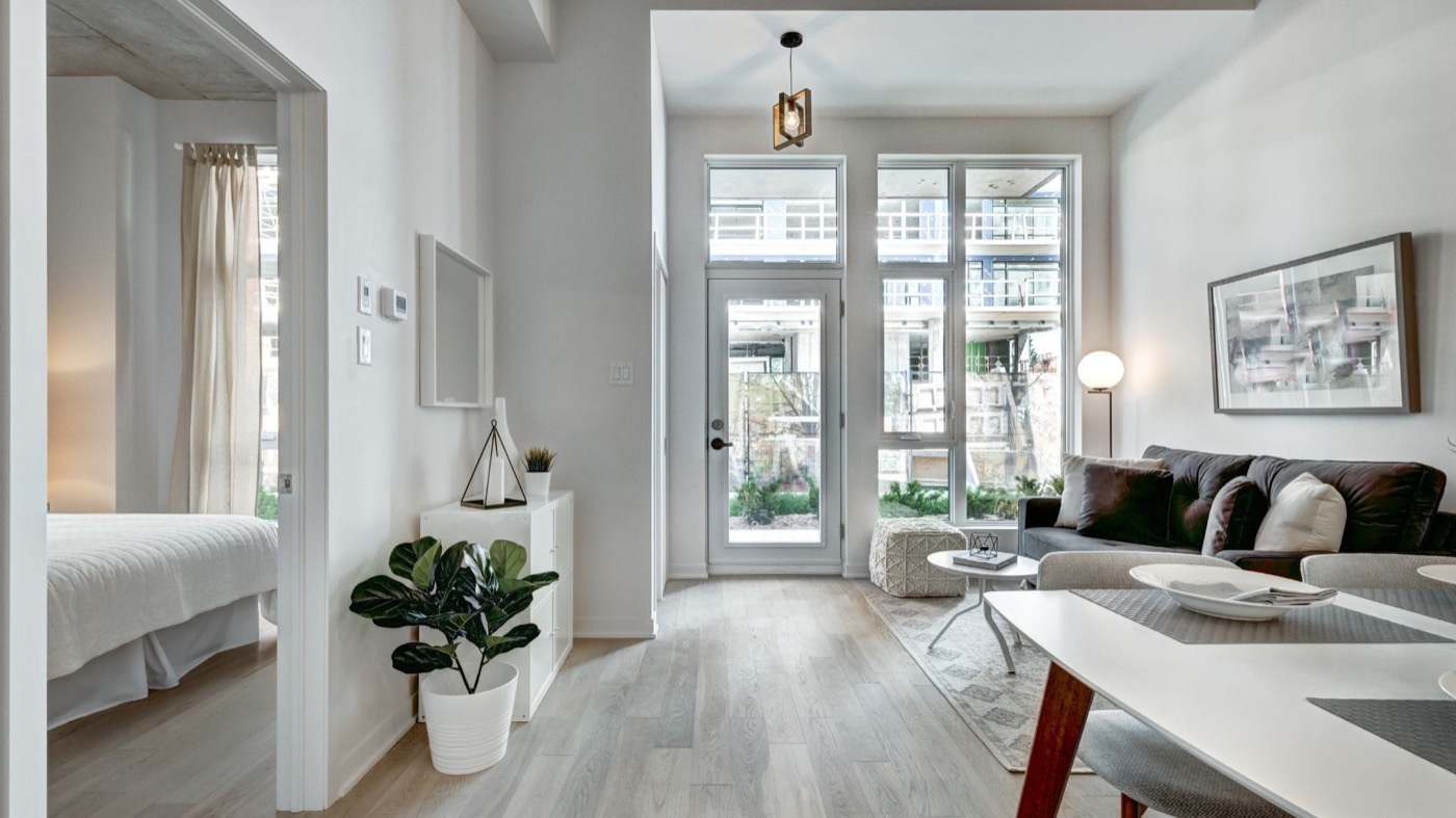 Home living room cleaning service in Queens, NY by Lulu & J's Dynamic Cleaning Services